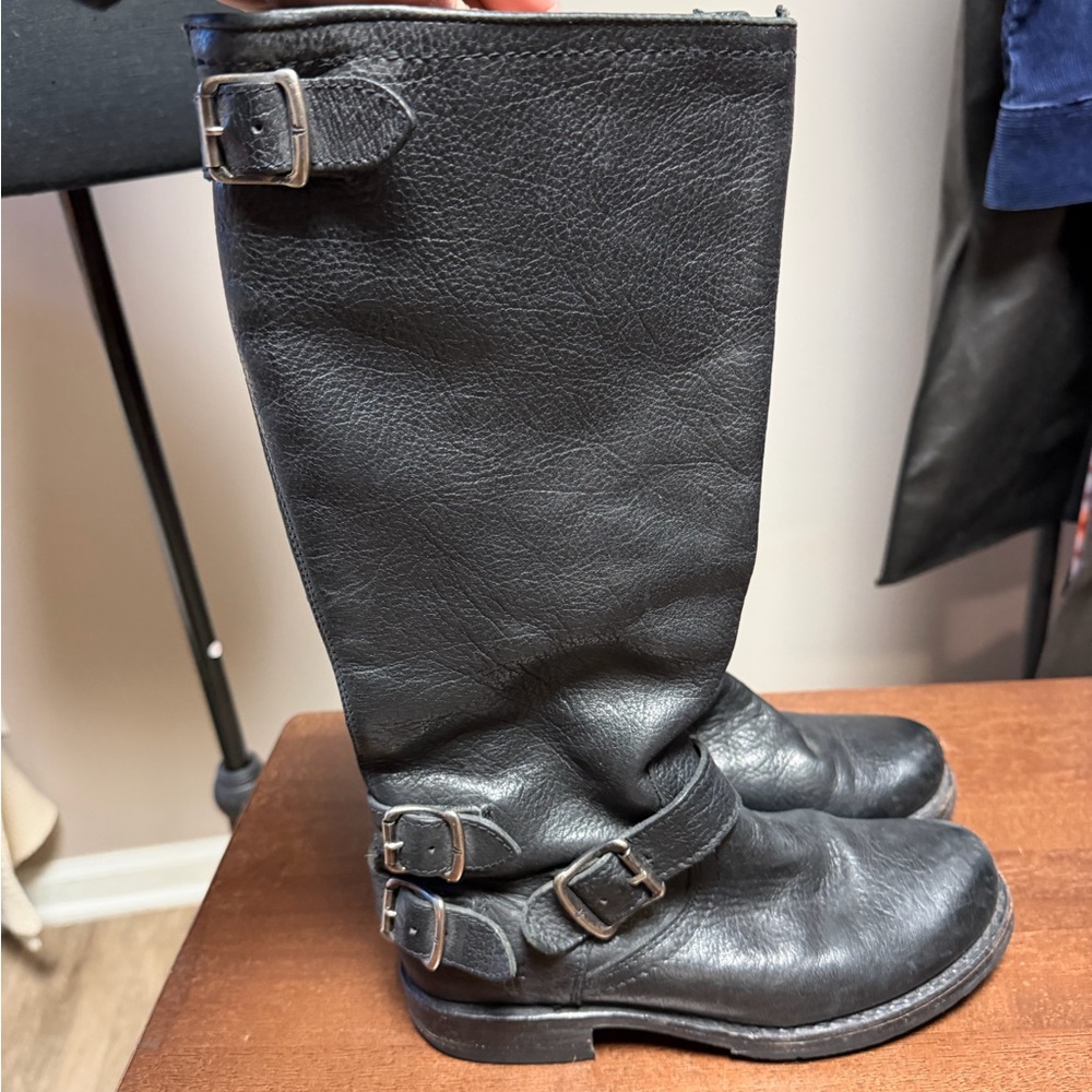 FRYE AND CO. Black Leather Veronica Strap Boots